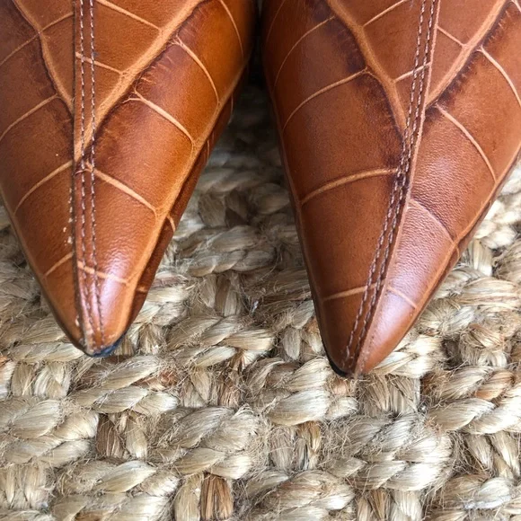 Mercedes Castillo Donique Boots. Size US 7.5 - Picture 6 of 12